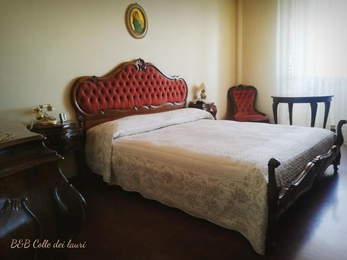 Colle Dei Lauri Bed and Breakfast Loreto Eksteriør billede